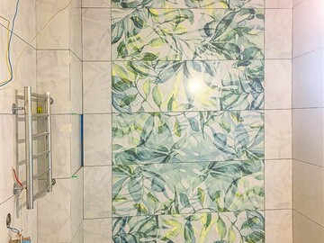 Плитка с рисунком в ванной комнате