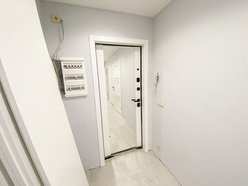 Замена входной двери в квартиру