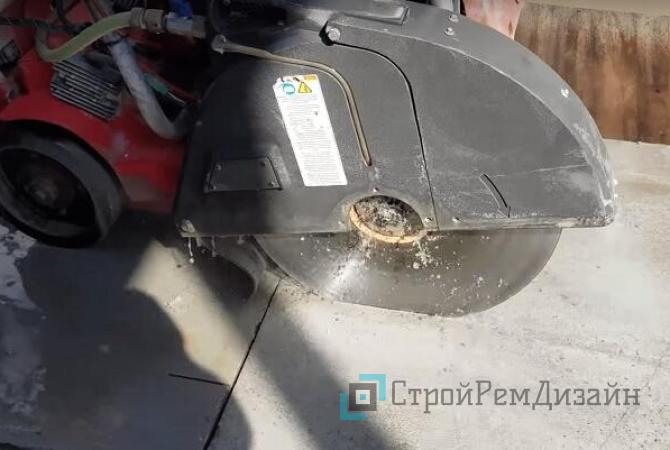 Демонтаж стяжки пола