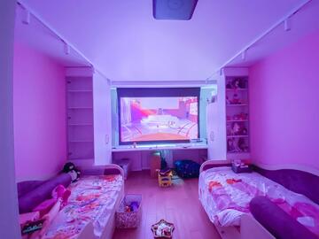 Выдвижной из потолка проектов в детской комнате