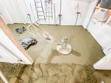 Устройство полусухой стяжки пола