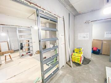 Установка встроенных дверных пеналов